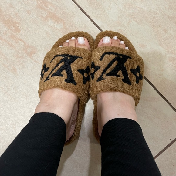 COPY - Wool woman’s slippers 6.5-7-7.5-8-9.5 available - Picture 4 of 10